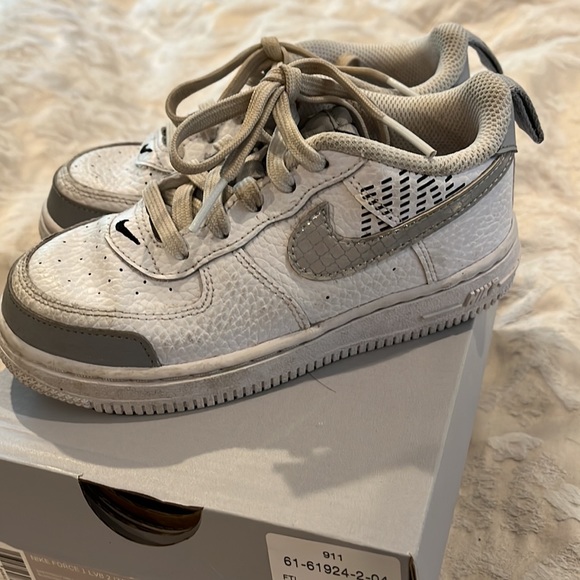 Nike Toddler AirForce Ones - Picture 5 of 8